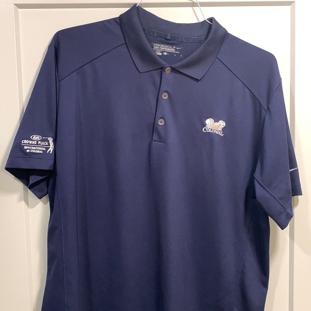 Colonial country club. Nike polo. Size large. Crown Plaza Invitational.